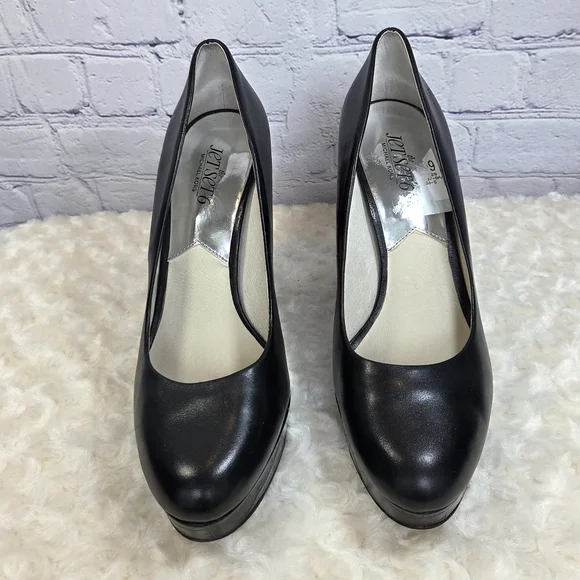 Michael Kors Black Leather Heels - Picture 2 of 9